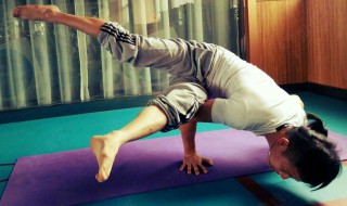 健身胸大肌的训练方法 健身胸大肌的训练方法分享