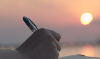 脸上长痘的搞笑说说 长痘的句子