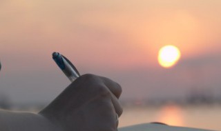 18岁生日的空间说说 有关18岁生日的句子