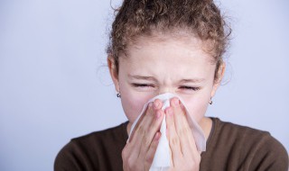 一个人感冒难受的句子 感冒伤感说说心情