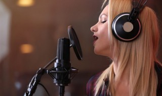 让你爱上我要多久是什么歌 歌词让你爱上我要多久出自哪首歌