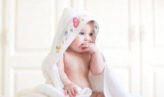 百日宴爸爸简洁发言 需要怎么表示自己的感谢