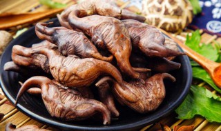 快速吃菱角的方法 这样做的菱角最好吃