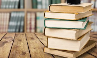 描写人物动作的成语有哪些 人物动作的词语合集