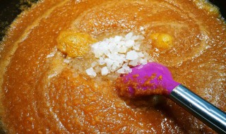 胶皮糖的熬制方法 芝麻胶皮糖的做法