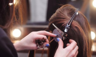 梦见别人给我剪头发是什么意思 梦见别人给我剪头发含义