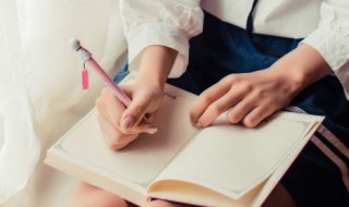 不得与朝菌言晦与夏虫语冰是形容对某些人讲道理就像 不得与朝菌言晦与夏虫语冰的解释