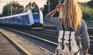 出奇的近义词 出奇的近义词是什么