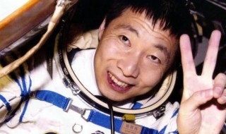 杨利伟是神州几号 杨利伟是著名的航天员他乘坐的是神州几号飞船
