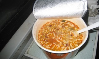 动车上可以吃泡面吗 动车上是否可以吃泡面