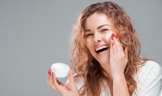 用隔离霜需要卸妆吗 用隔离霜要不要卸妆