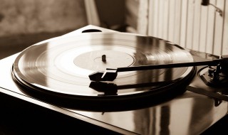 痛痛快快醉一回歌词 痛痛快快醉一回歌曲介绍