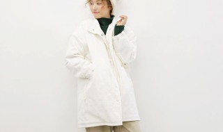 冬天米色裤子搭配 你喜欢这样搭配吗