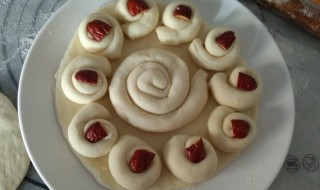 枣花馒头的做法 枣花馒头怎么做