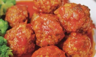 广东猪肉丸子的做法 制作广东猪肉丸子的七个步骤详解