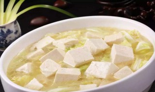 白菜豆腐汤的食谱 好吃躲不掉