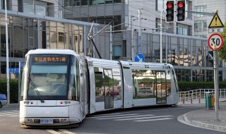 南京有轨电车如何充电 非常简单方便