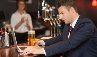 男性每天饮酒多少合适 哪些人群不能饮酒