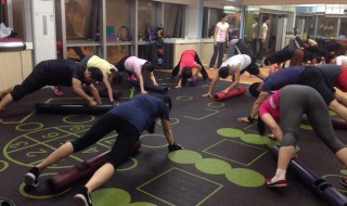 徒手体能训练方法 随时随地可以练