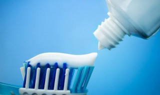 牙膏去老年皱纹妙招 牙膏去除额头皱纹方法