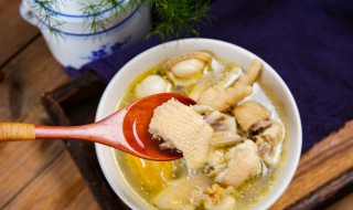 如何做养生鸡汤 最简单的方法是这样的