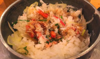 做大闸蟹拌饭窍门 螃蟹拌饭怎么做