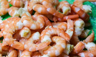 剥生琵琶虾的窍门 这样做你也能剥得很快