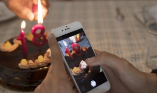 朋友生日发说说简短的 怎么祝福朋友生日