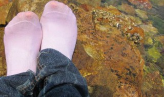 男生怎么正确洗袜子 男生正确洗袜子指引