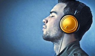 爱谁谁歌词 爱谁谁歌简介