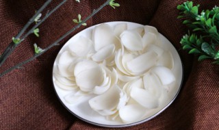 百合煲汤的做法 制作绿豆百合莲子红枣汤的方法