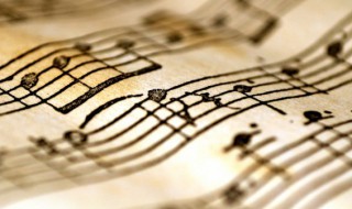 让我轻轻的告诉你杨钰莹歌词 让我轻轻的告诉你歌词是什么