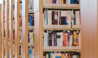 你凝视深渊时深渊也在凝视着你是什么意思 你凝视深渊时深渊也在凝视着你的解释