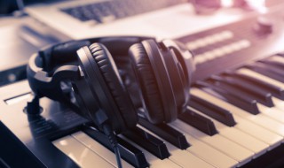 暧昧歌词表达的含义是什么 暧昧歌曲介绍