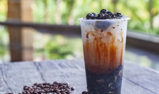 秋天里的一杯奶茶文案 关于秋天里的一杯奶茶的的句子