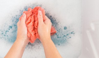 如何清洗干净衣领 怎么把衣领清洗干净