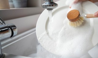碗碟怎么清洗干净又省水 洗餐具节水生活小窍门