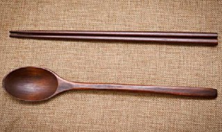 长期用不锈钢筷子好吗 不锈钢筷子吃饭的危害