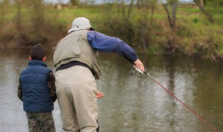 野钓河流怎么选钓位 野钓如何选择钓位