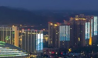 万州和峨眉市哪个城市好 两个城市都有自己的优势