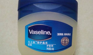 老年人能用凡士林吗 老年人可不可以用凡士林