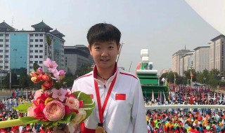 孙颖莎为何登上国庆花车 孙颖莎很荣幸登上国庆花车