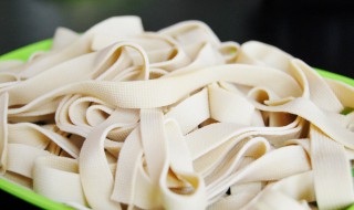 干豆皮怎么做才好吃 这个做法看着都香,好吃又下饭,越嚼越香