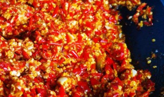 自制辣椒酱的简单做法 怎样自制辣椒酱