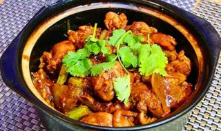 鸡公煲的家常简单做法 鸡公煲的家常简单做法介绍