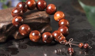 怎么盘黄花梨手串 盘玩黄花梨手串的手法