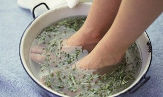泡脚汤制作方法 怎样做扶阳浴足汤