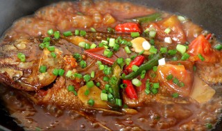 福寿鱼煲怎么做 福寿鱼煲做法介绍