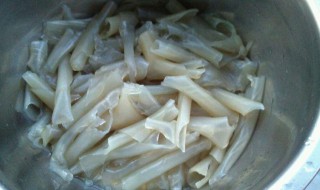 做粉皮的全程正确方法 自制粉皮的做法