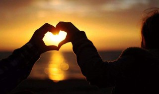 四字情话简短句子 浪漫简短的四字情话